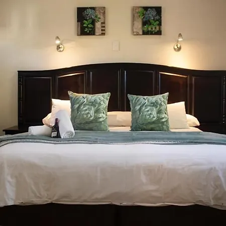 Victoria And Alfred Guest House-2