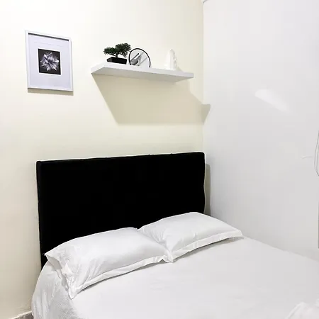 Habitacion Doble Con Entrada Independiente Y Bano Privado-3
