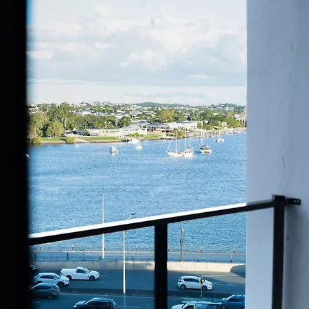New City Condo With Brisbane River View & Parking-2