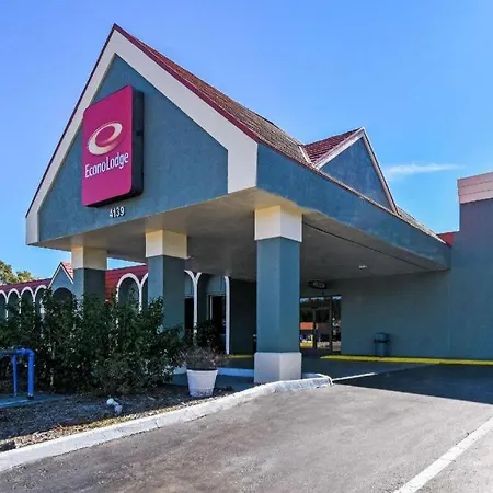 Econo Lodge-2