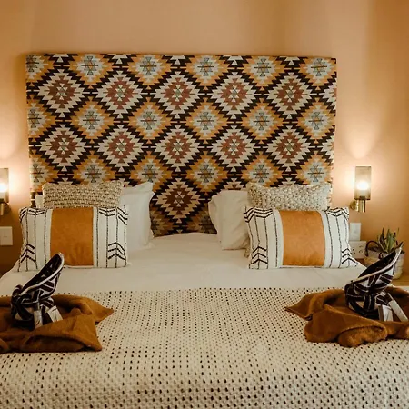 Out Of Africa Town Lodge-3