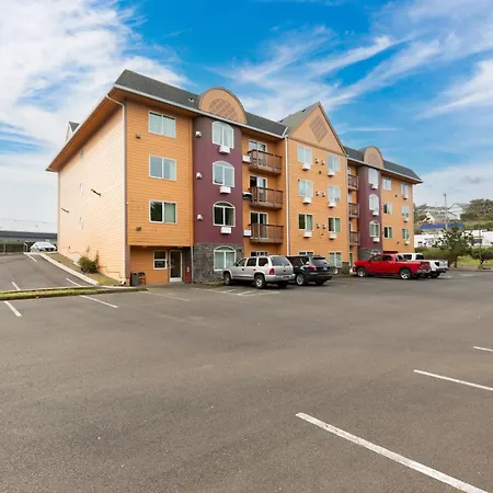 Palace Inn & Suites-2
