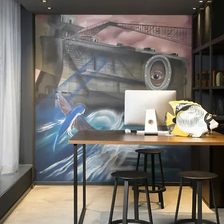 Moxy Southampton-3