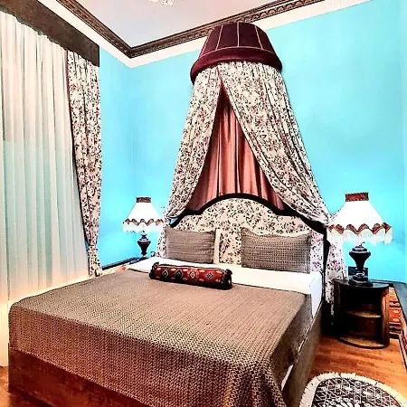 Apartments History 1870-2