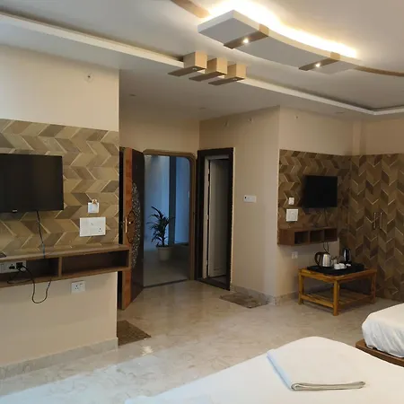 Hotel The Pushparaj-3