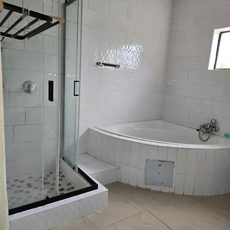 Jabi Guesthouse, Gaborone-2