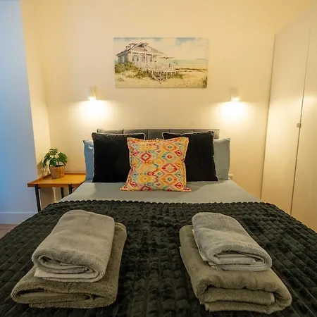 The Beach Way- Specious Apt-3