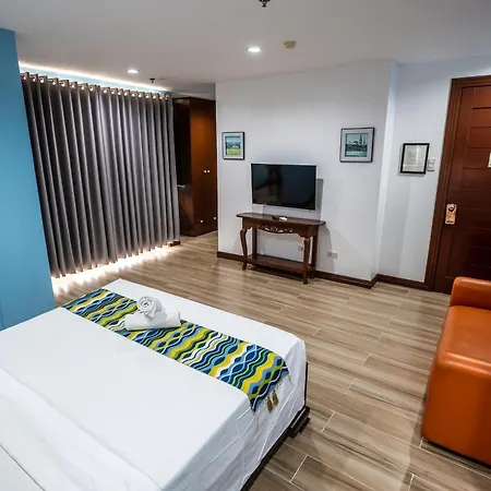 One Averee Bay Hotel-2