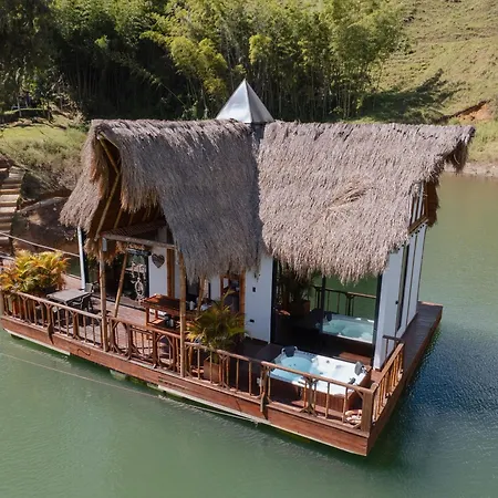 Ibuku Hotel Guatape - Chalets-2