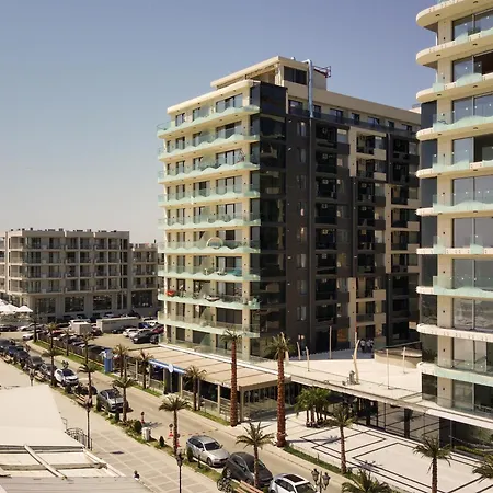 Azimuth Beach Apartment-2