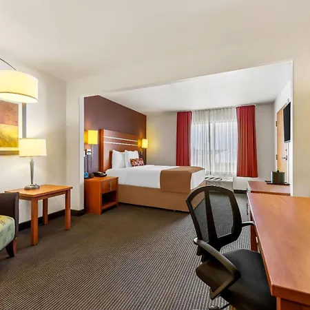 Wingate By Wyndham Calgary South-3