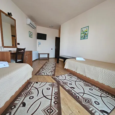 Panorama Family Hotel-3