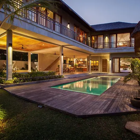 Zin Berawa Villas & Bungalows-3