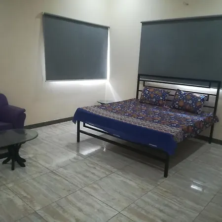 Saya Hostel And Hotel-3
