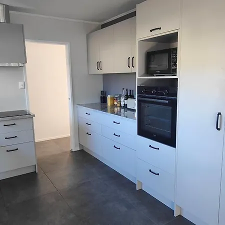 Fully Renovated 3 Bedroom Home-2
