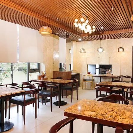 Azura Gold Hotel & Apartment-2