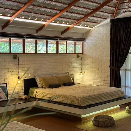 Boho'S Hotel-3