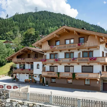 Gaestehaus Rahm - Familie Wechselberger-3