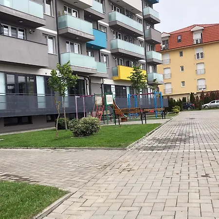 Esther Apartment - Elevator, Balcony, Free Private Parking, Self Check-In-3