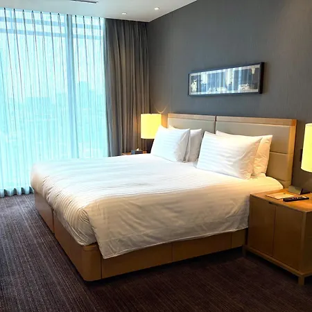 Oakwood Premier Tokyo-3