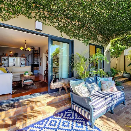 Bluegum Hill Guesthouse & Apartments-3