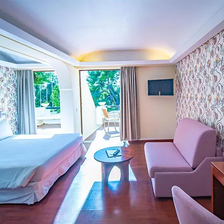 Ramada Loutraki Poseidon Resort-3