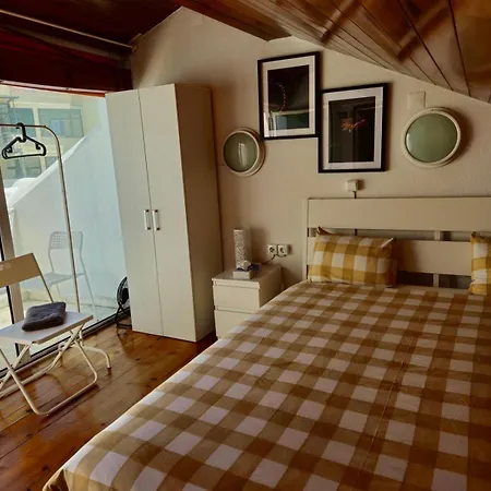 White House Lisbon Hostel-3