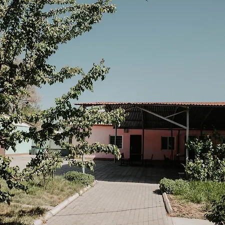 Malibu Guest House-2