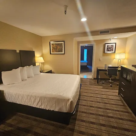 Best Western Pasadena Royale Inn & Suites-3