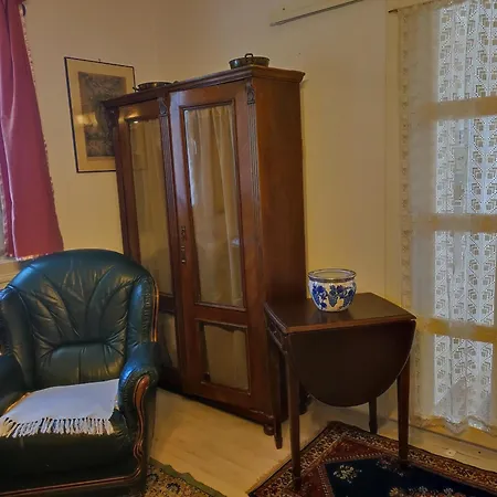 Guest Room In Transylvania-3