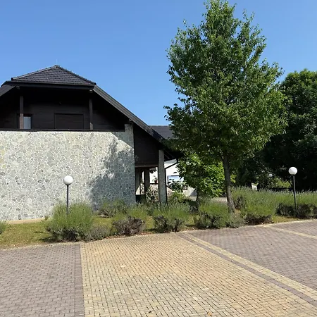 Villa Stone-2