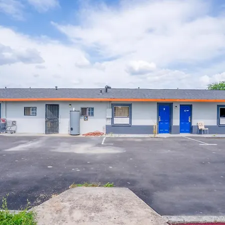 Alamo Oasis Inn And Suites By Oyo San Antonio-3