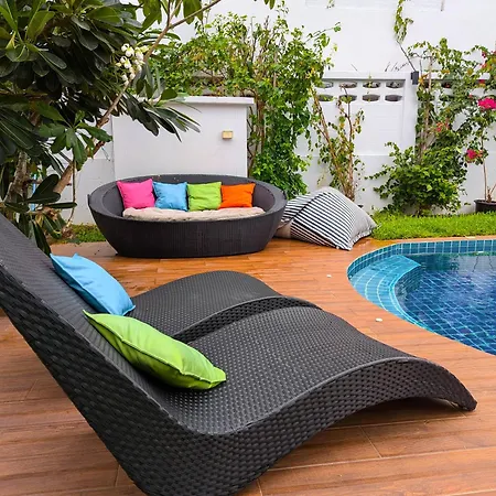 Phoenix Villa - Luxury Pool Villa With Entertainment Room - 15 Minutes From Walking Street-3
