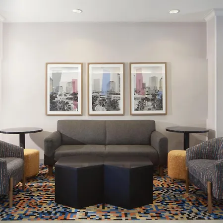 Hampton Inn & Suites Tampa-North-2