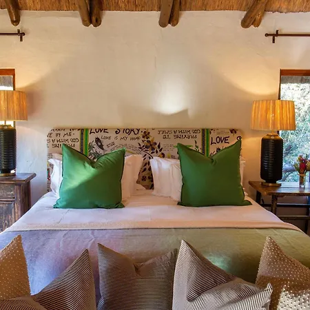 Lalibela Wildlife Reserve - Mark'S Camp Family Lodge-2