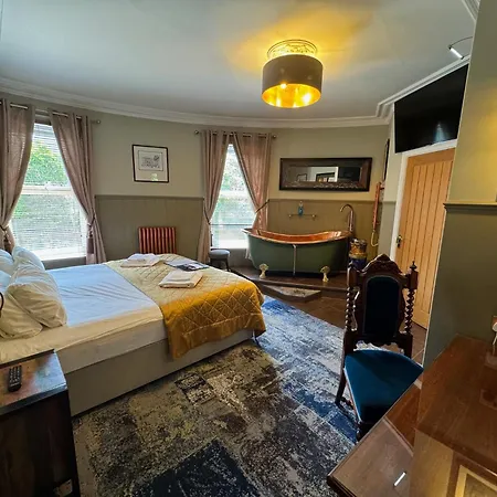The Pilot Inn-2