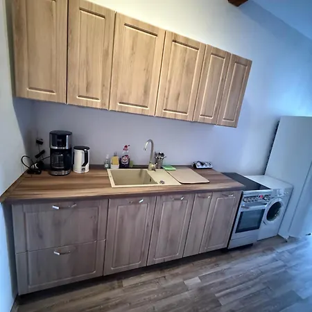 Vadim'S Guesthouse-2