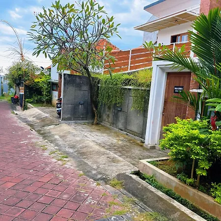 Villa Leyan 1 Semer - Between Seminyak & Canggu-2