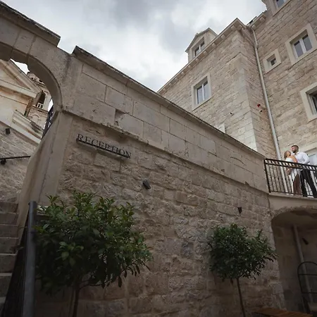 Puteus Palace Heritage Hotel-2