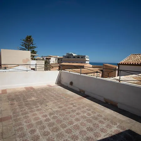Lanterne Magiche Ortigia Suites-2