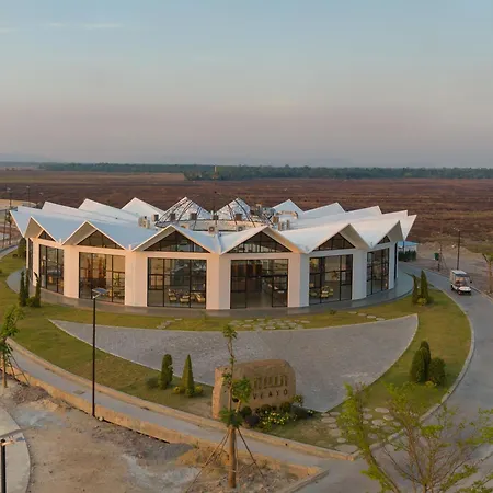 Wonderland Suites And Resort-3