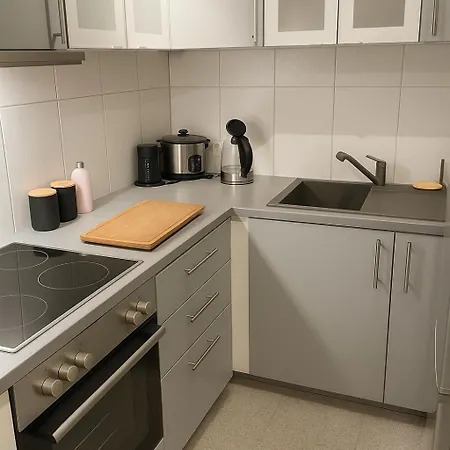 Premium Apartment Bonn Naehe Rhein Und Innenstadt Mit 2 Baedern Terrasse Und Parkplatz-2