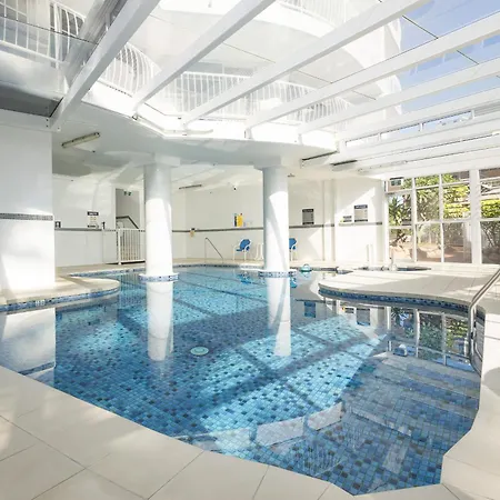 Burleigh Surf Apartments-3
