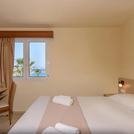 Eri Beach & Village Hotel-3