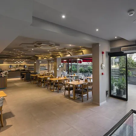 Upsuites Hotel-2