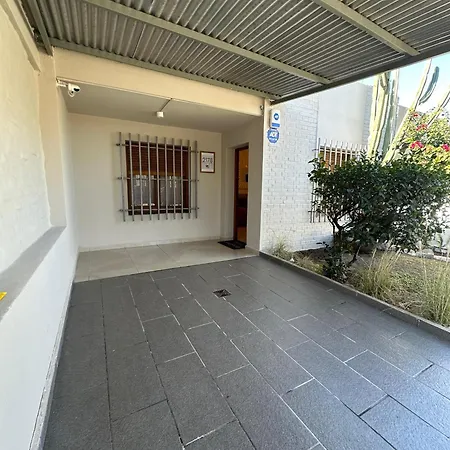 Casa Q Cba Zona Norte Kempes Aeropuerto Shopping Cochera Asador Patio Full Equipada Confortable-3