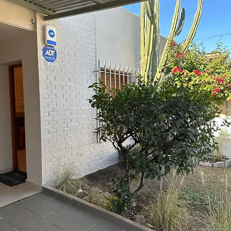 Casa Q Cba Zona Norte Kempes Aeropuerto Shopping Cochera Asador Patio Full Equipada Confortable-2