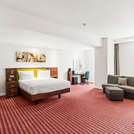 Hampton By Hilton Cluj-Napoca-3