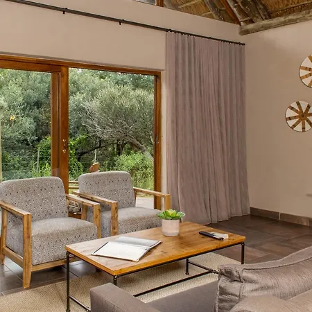 Black Rhino Game Lodge-3