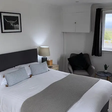 Loch Eyre House-2